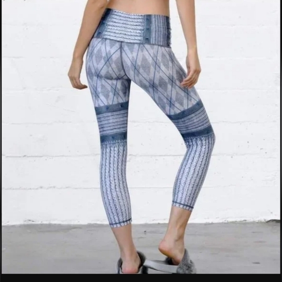Niyama Sol Beachcomber Eleanor Crop Capri Leggings, Blue, S - Picture 2 of 7